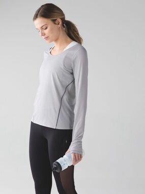 Lululemon Intensi-Tee Long Sleeve in Heathered Seal Grey / Battleship